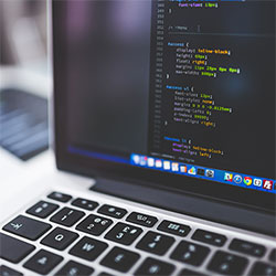 糖心Vlog两步读法：先抓前提有没有说清，再把结论拆成两步（写作也能用）